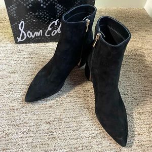 Sam Edelman Black Suede Ankle boot size7.5